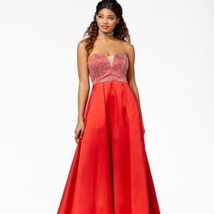 Say Yes to the Prom Dress
